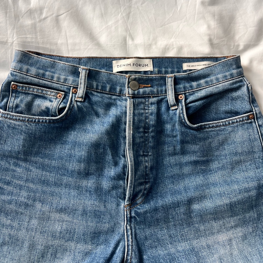 Aritzia Denim Forum Arlo High Rise Straight Jean in size 29. - Picture 5 of 9